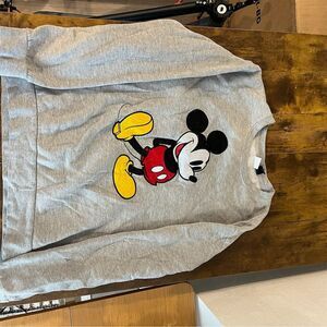 Vintage Disney Mickey Mouse Gray Crewneck Sweatshirt Unisex L‎